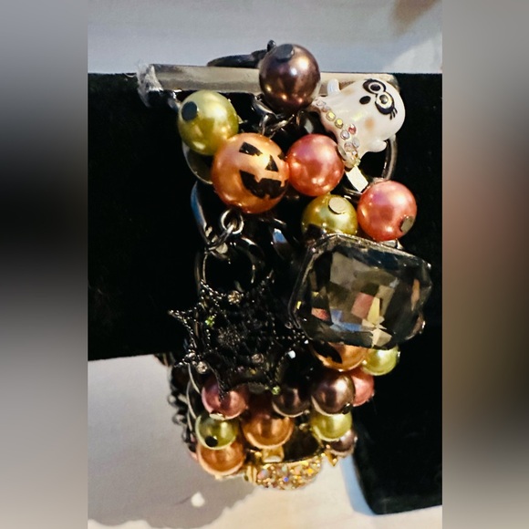 Betsey Johnson Multicolor Skull Bracelet - Picture 5 of 8